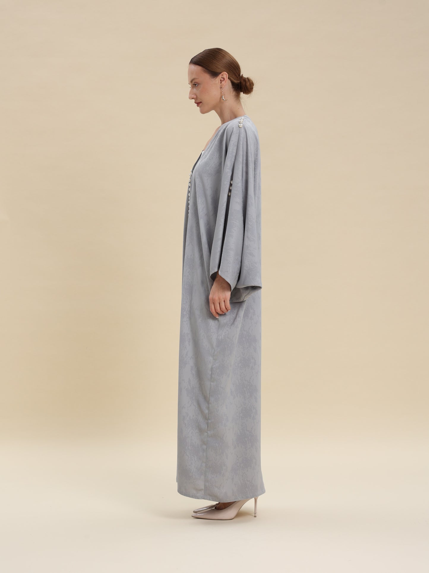 GRAY BROCKET ABAYA