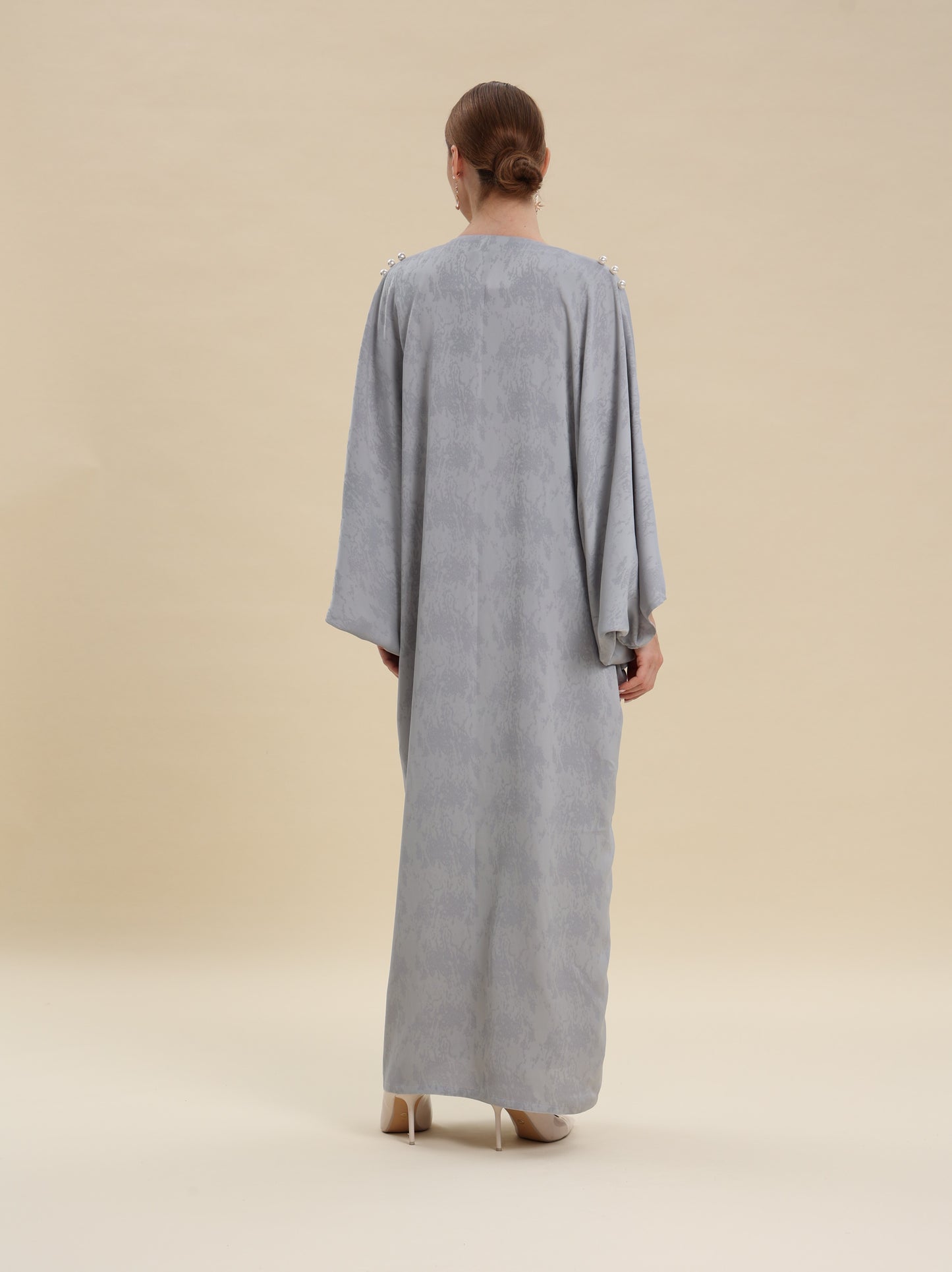 GRAY BROCKET ABAYA