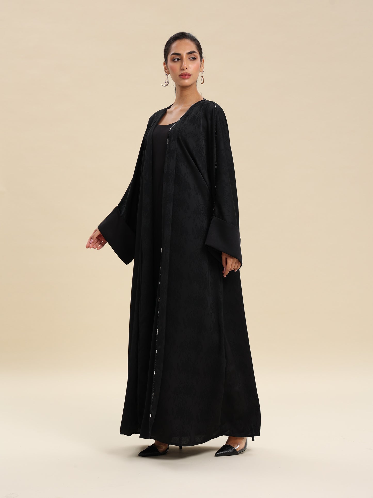 BLACK BROCKET ABAYA