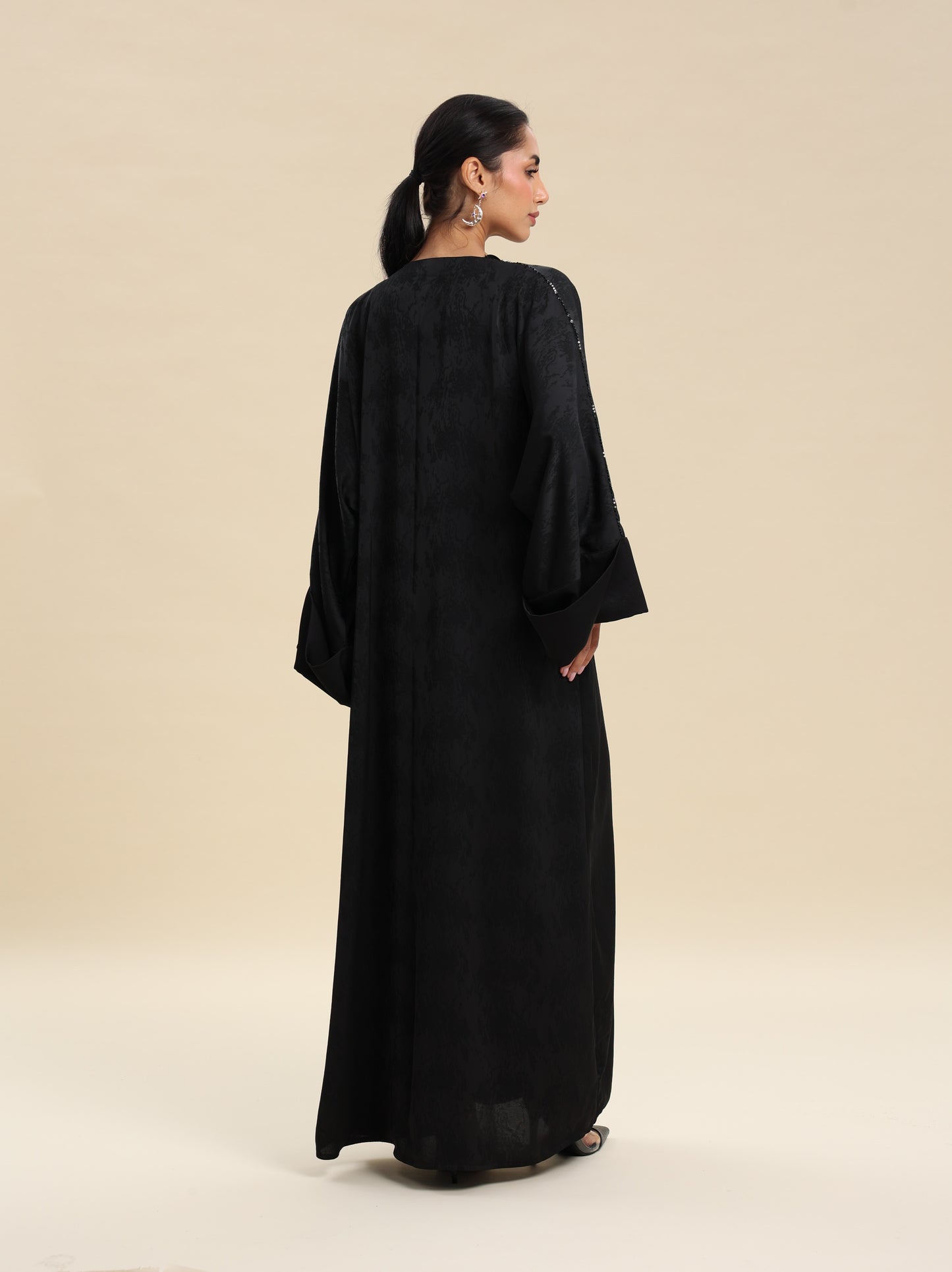 BLACK BROCKET ABAYA