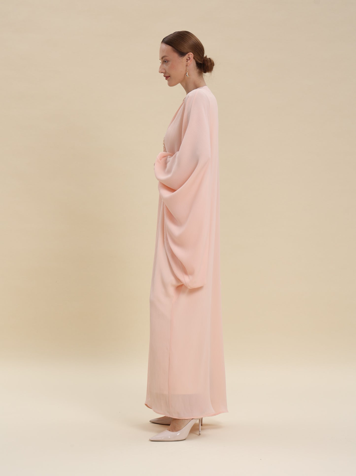 CREASE CREPE PEACH BISHT