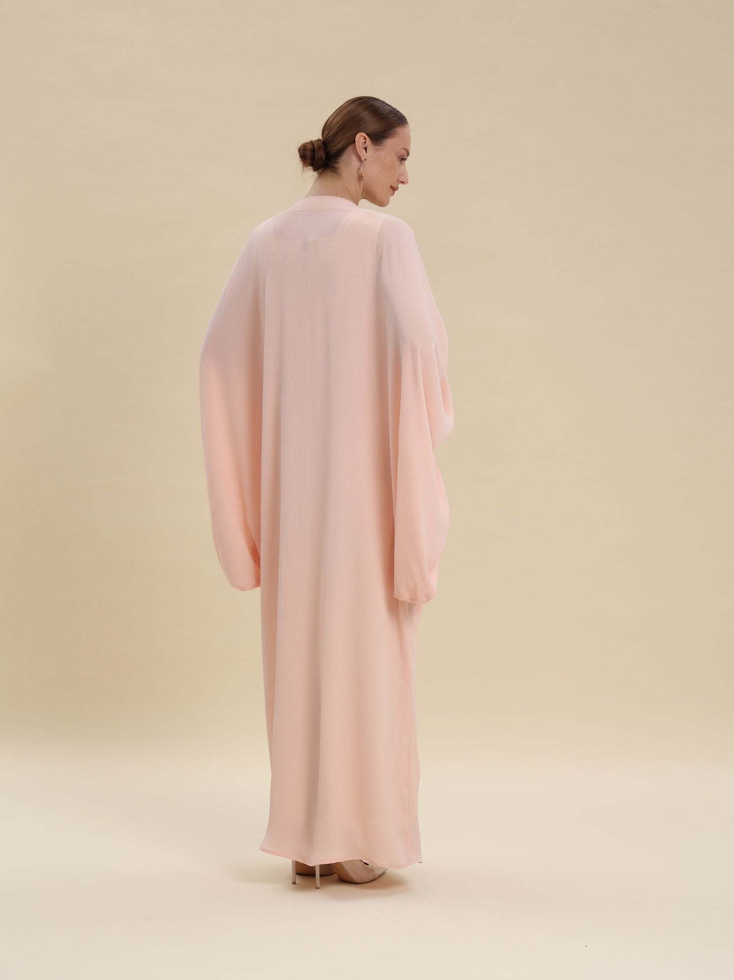 CREASE CREPE PEACH BISHT
