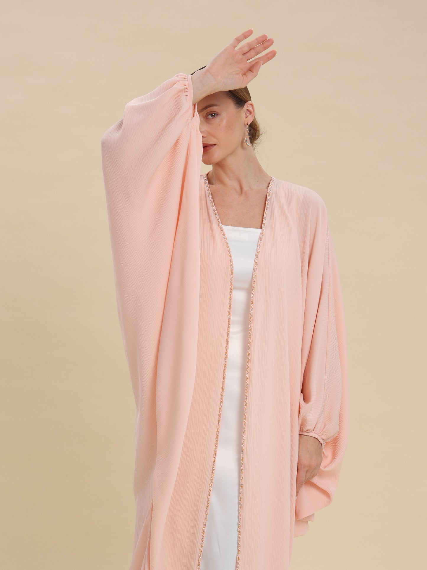 CREASE CREPE PEACH BISHT