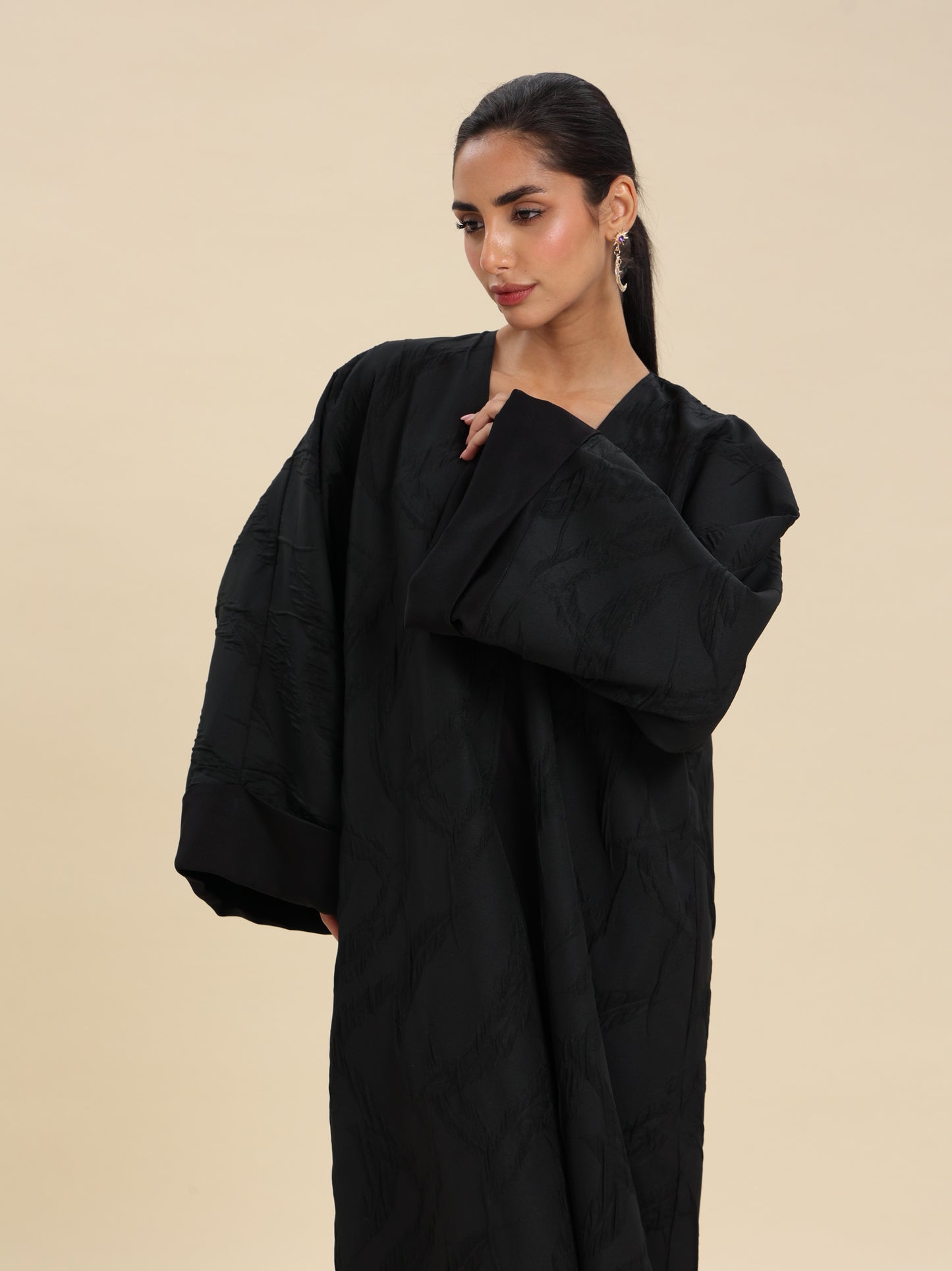 BLACK BROCKET ABAYA