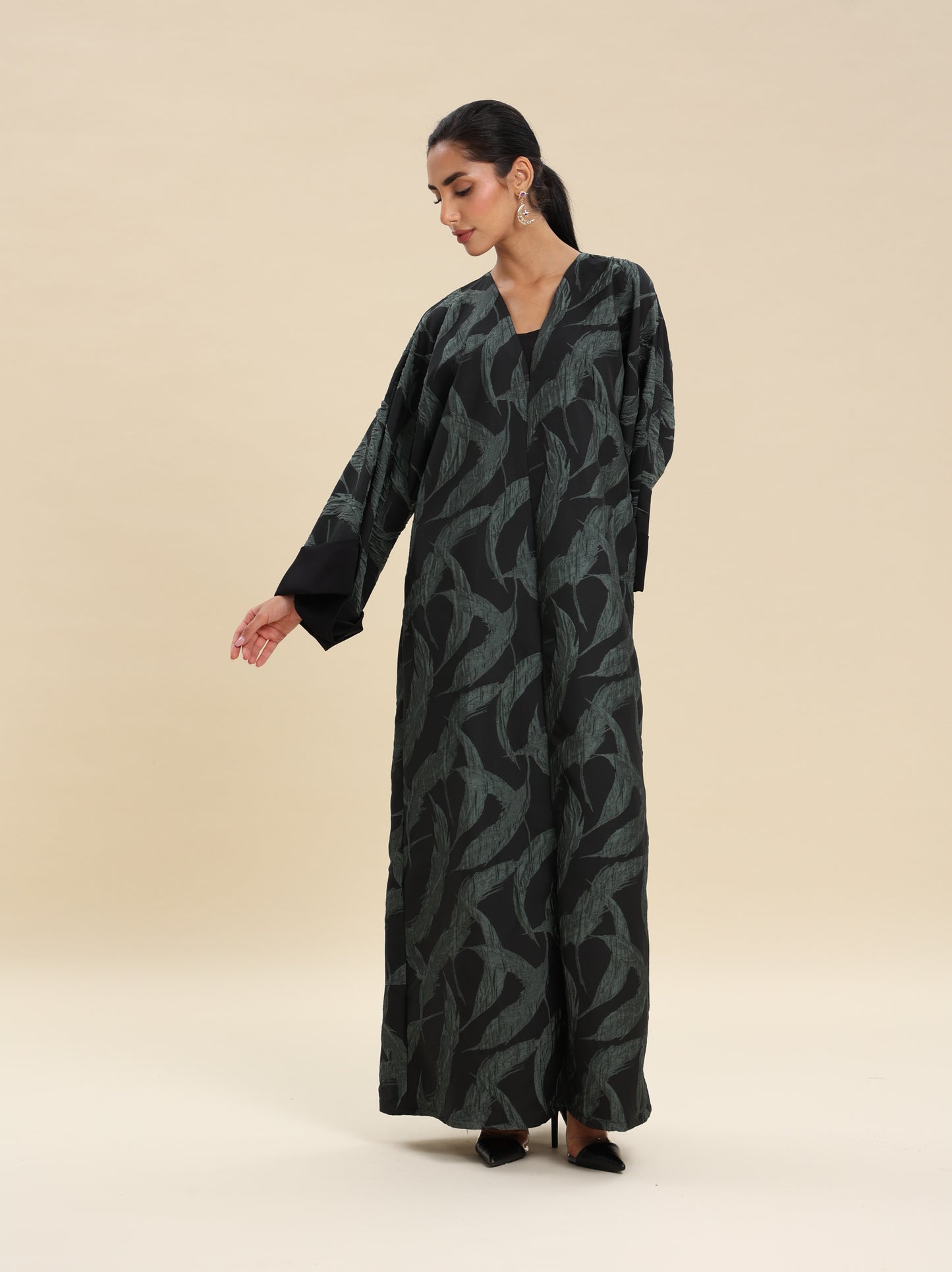 BROCKET BALCK GREEN ABAYA