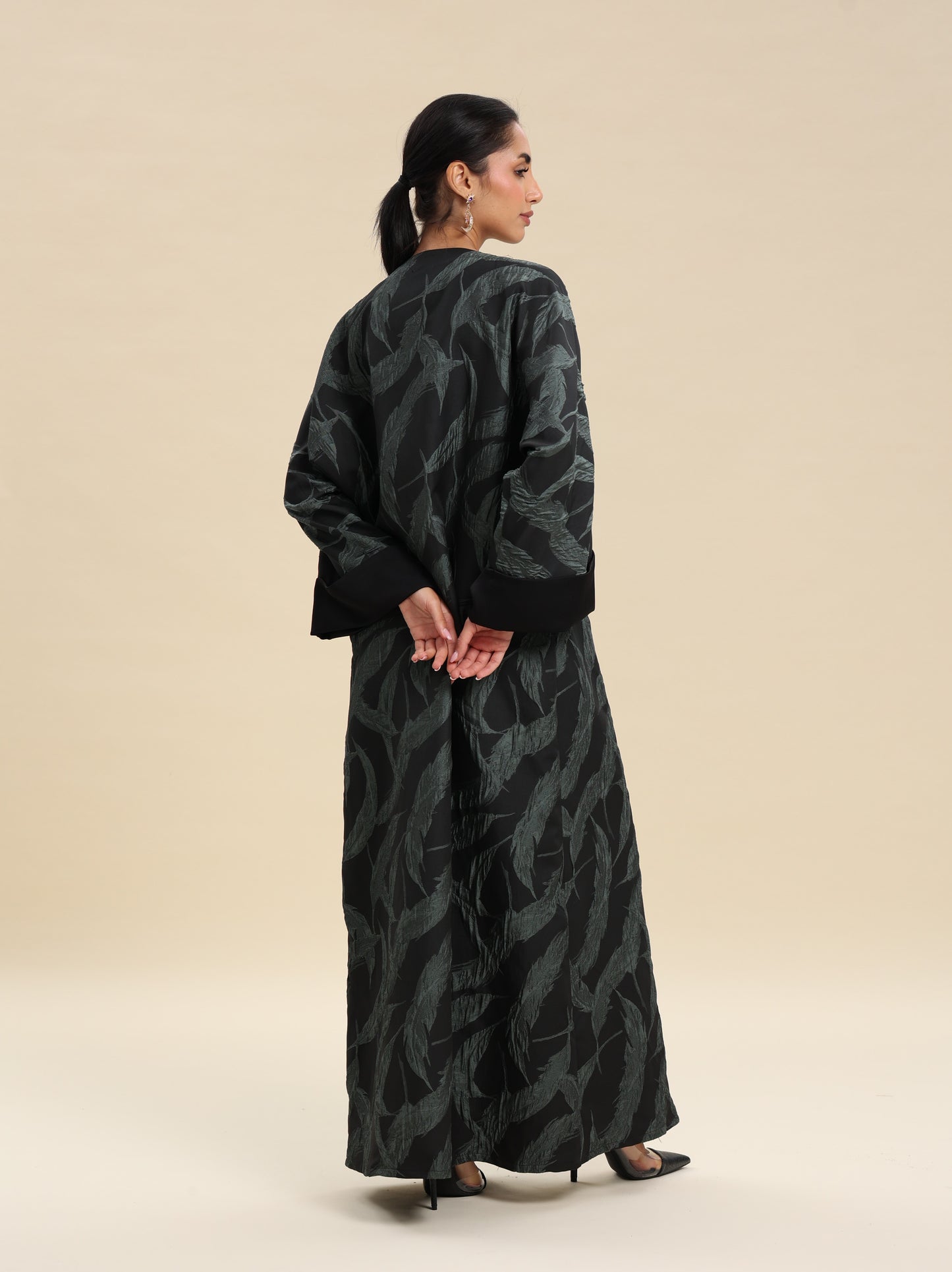 BROCKET BALCK GREEN ABAYA