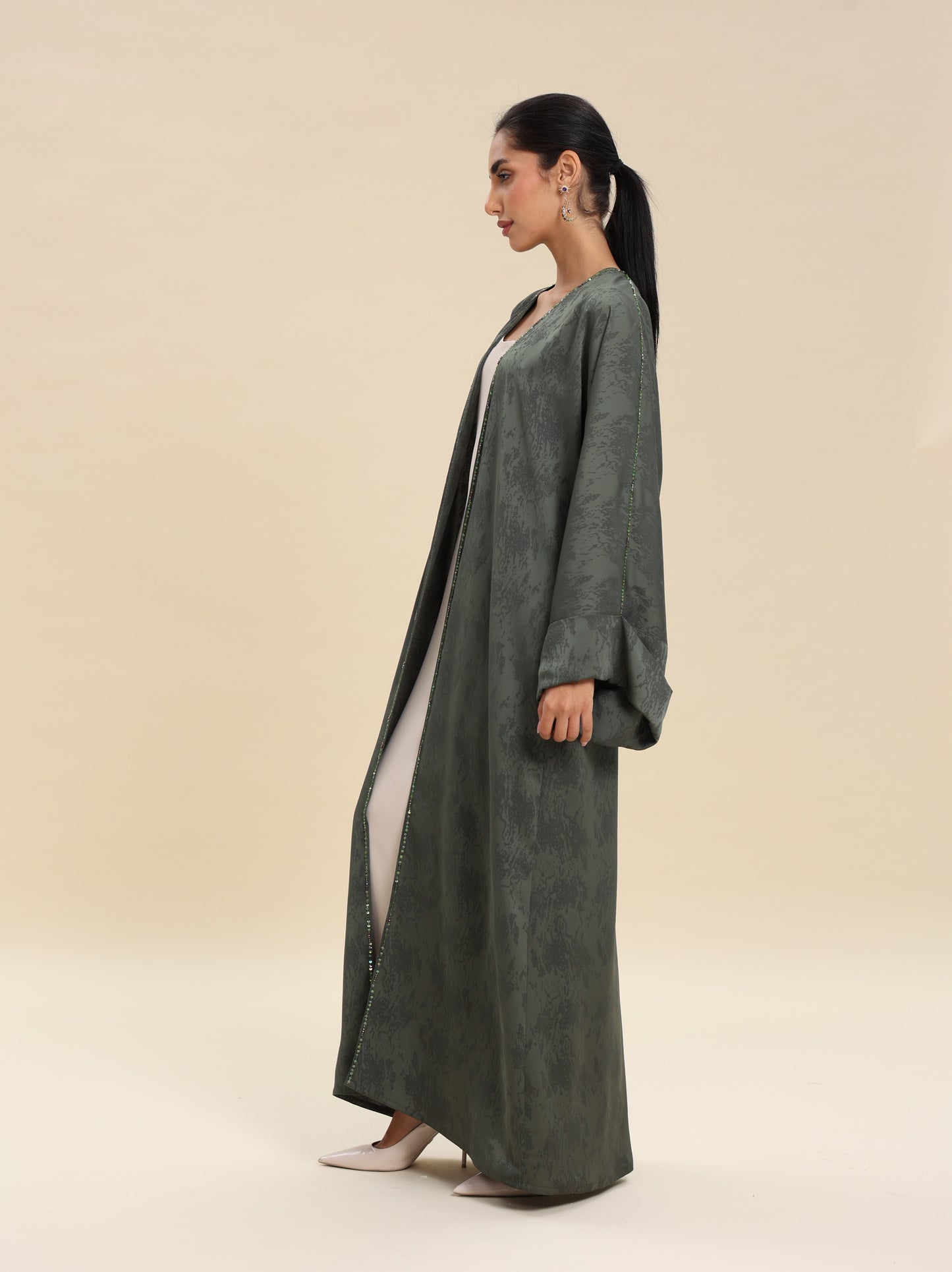 JAQAURD SATIN ABBAYA OLIVE