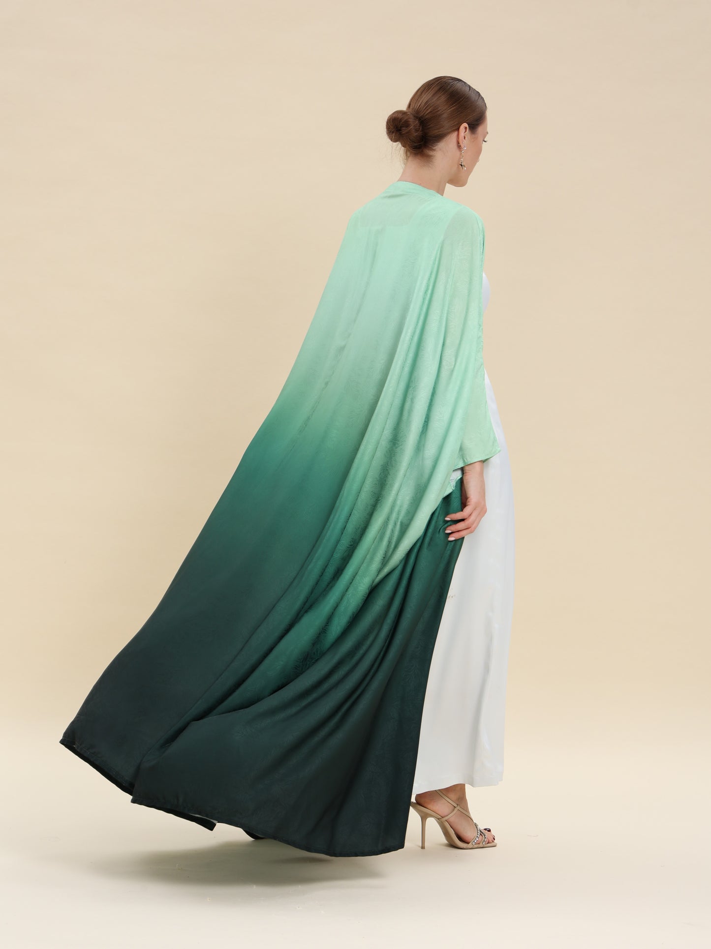 JAQUARD SATIN OMBER GREEN BISHT