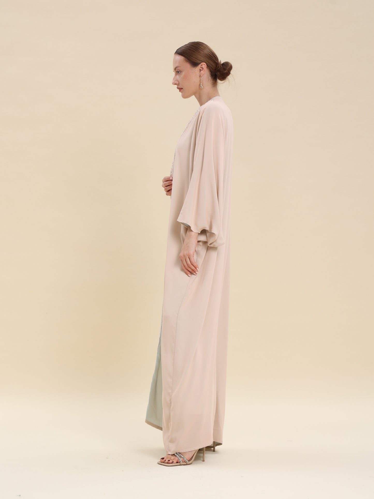 CREPE BISHT DUSTY PINK