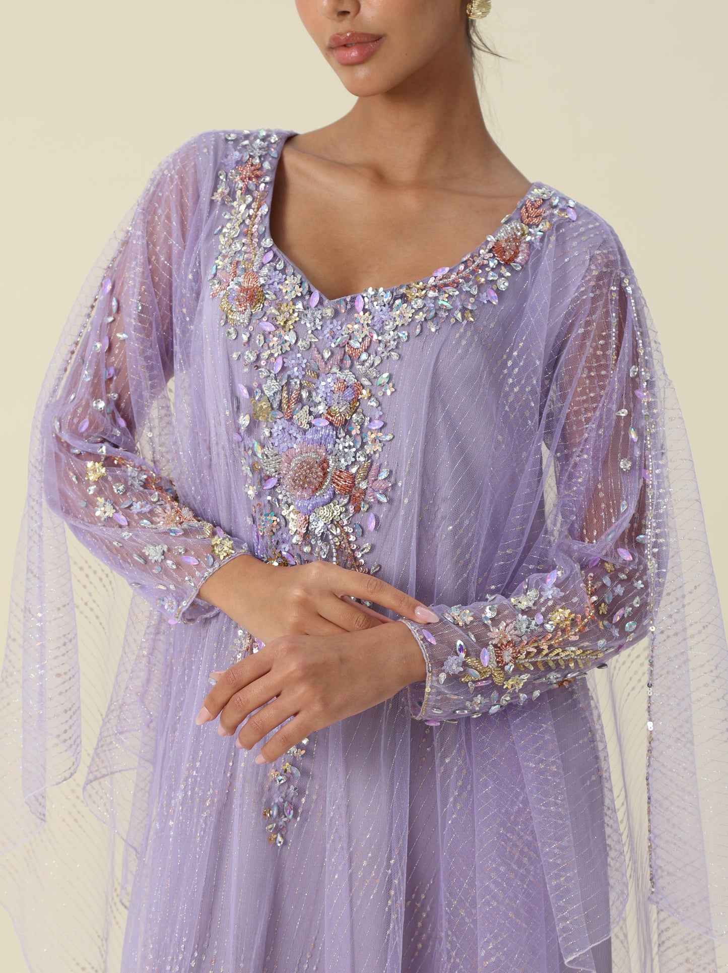 Purple Zare Mesh Arabic Thob Hand Details