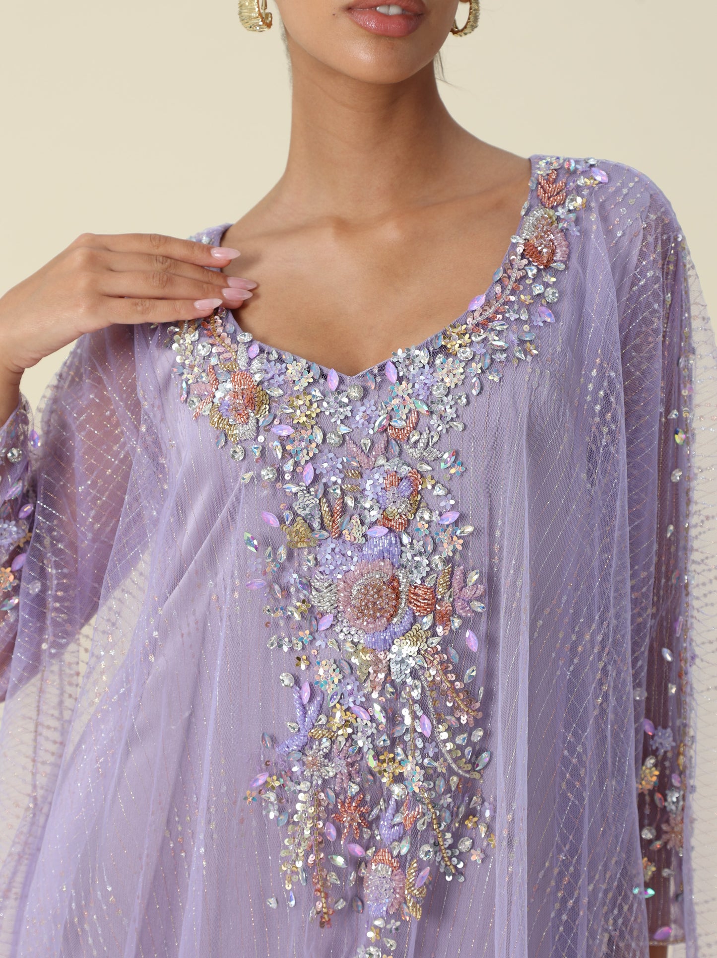 Purple Zare Mesh Arabic Thob Hand Details