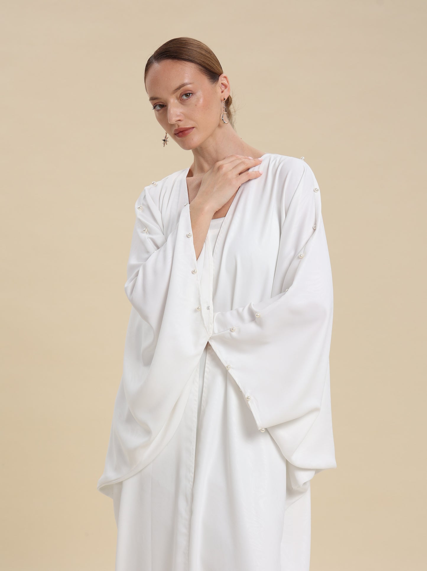 WHITE JAQUARD ABAYA