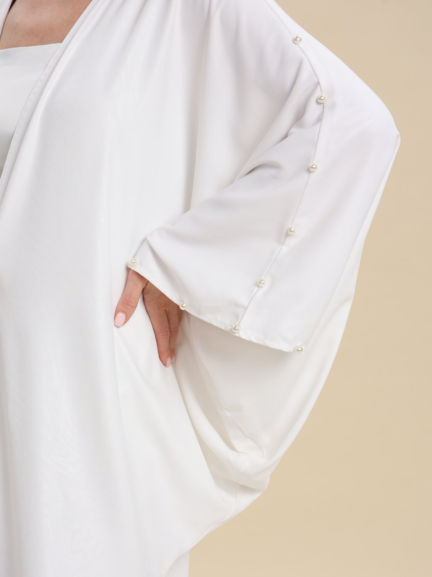WHITE JAQUARD ABAYA