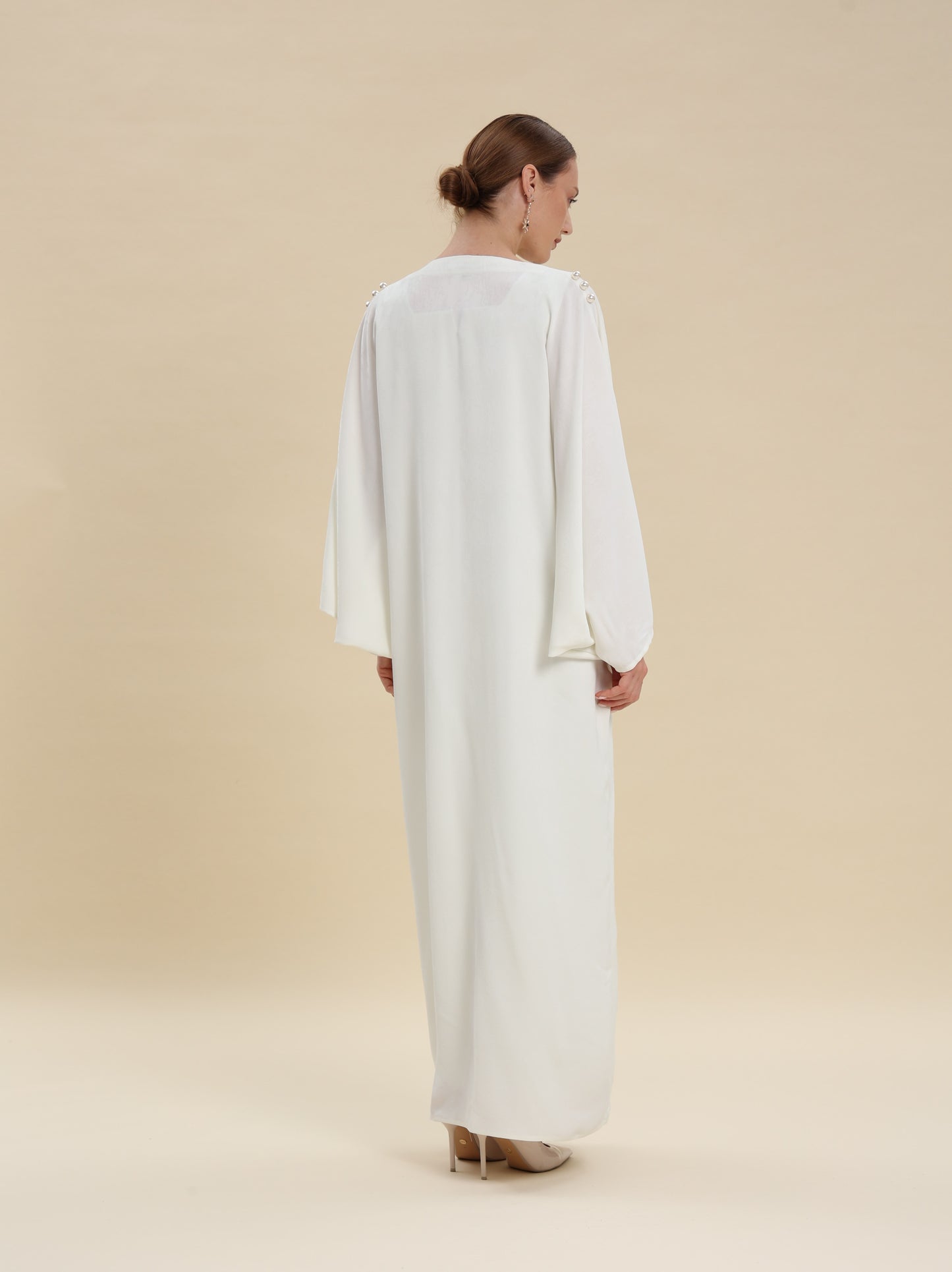 WHITE JAQAURD ABAYA