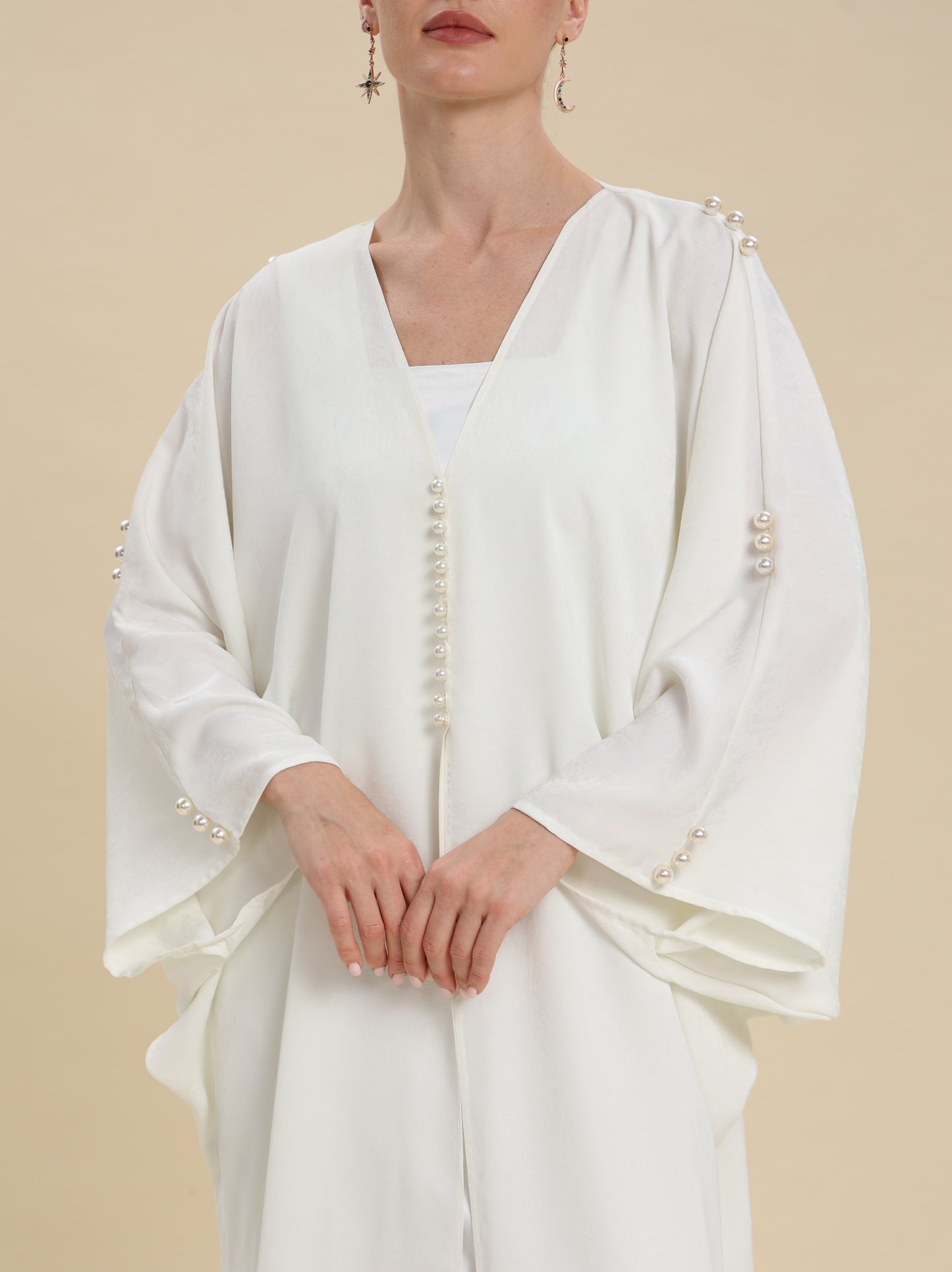 WHITE JAQAURD ABAYA
