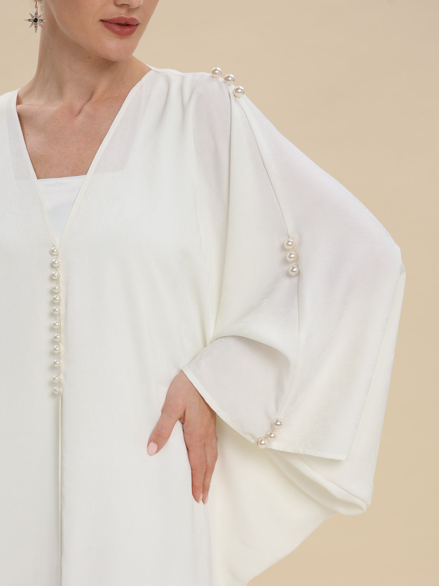 WHITE JAQAURD ABAYA