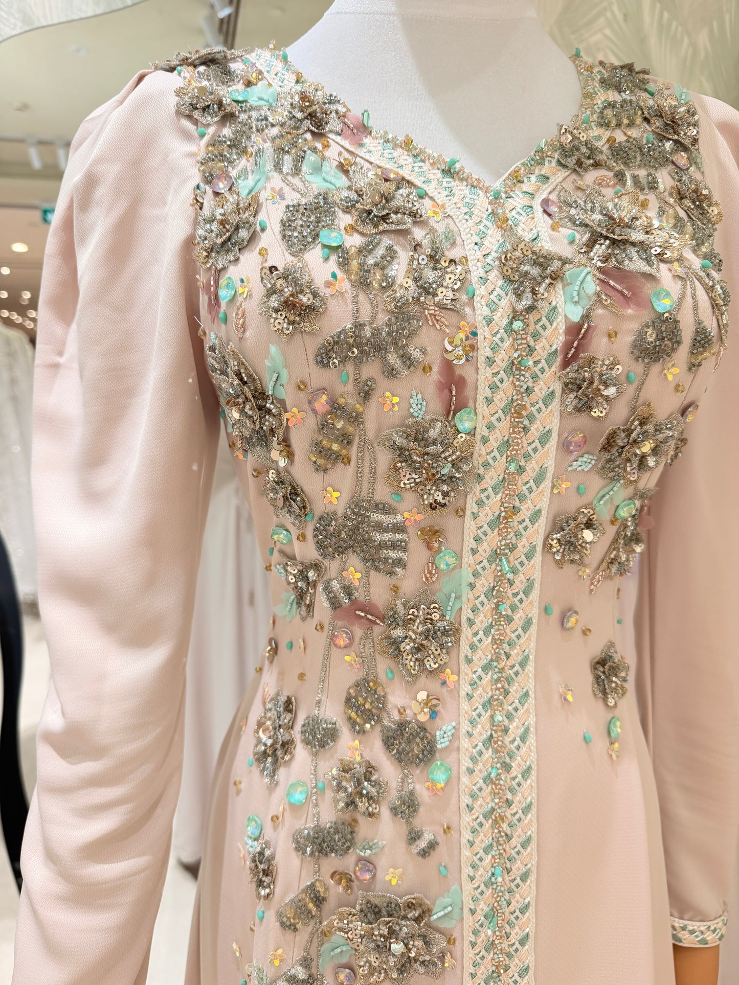 Soft beige crepe Caftan